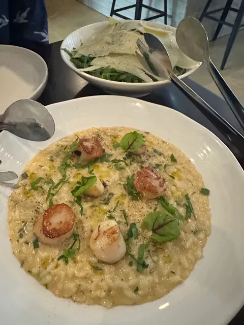 Elementi Restaurant
