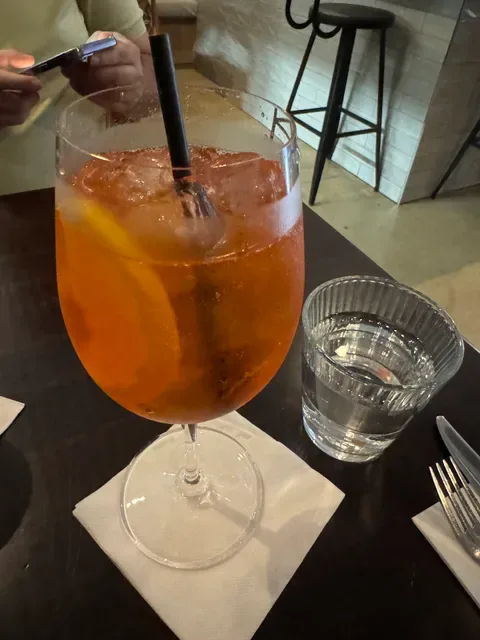 Elementi Restaurant