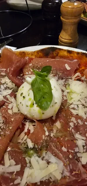 Elementi Restaurant
