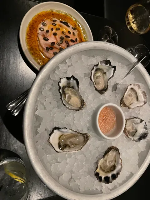 Essa Restaurant & Wine Bar