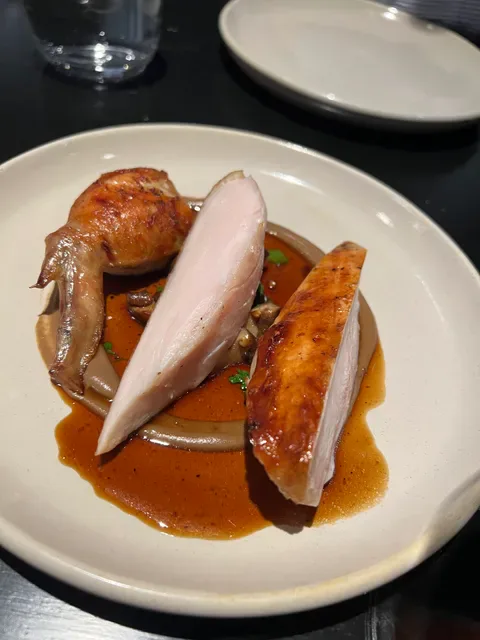 Essa Restaurant & Wine Bar