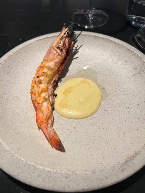 Essa Restaurant & Wine Bar