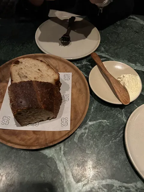 Essa Restaurant & Wine Bar