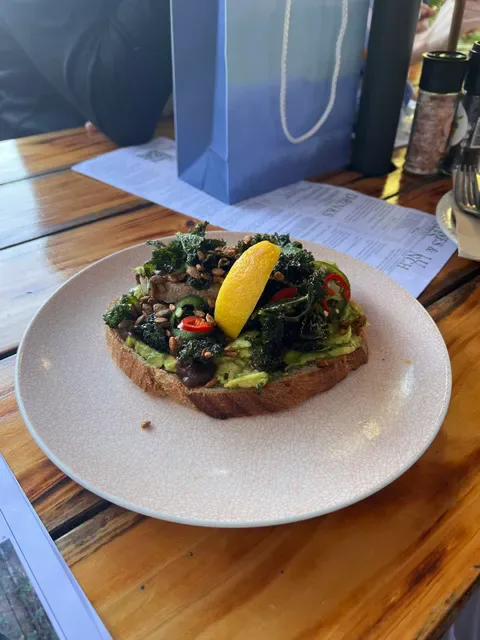 Farmhouse, Kedron Cafe