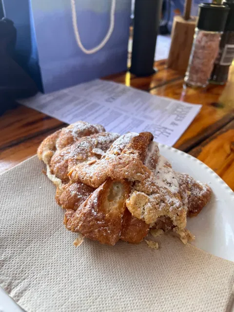 Farmhouse, Kedron Cafe