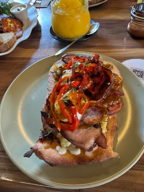 Farmhouse, Kedron Cafe