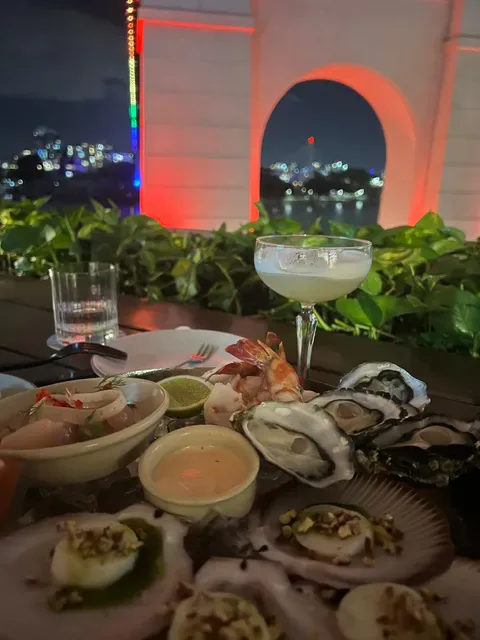 Fiume Rooftop Bar