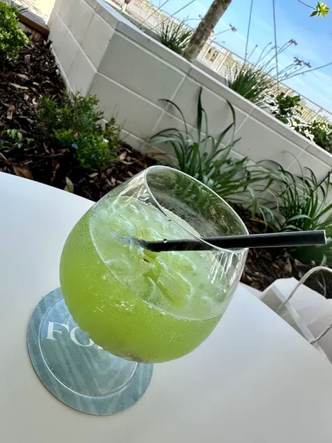 Fosh Bar & Restaurant