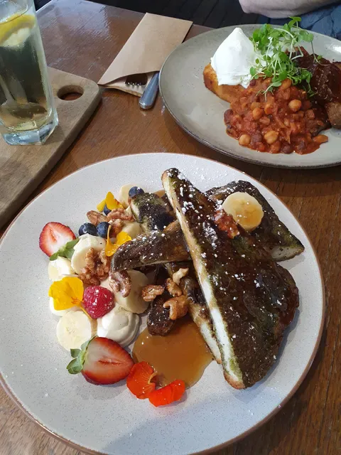 Fuel & Co