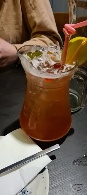 Fullmoon Bar & Restaurant