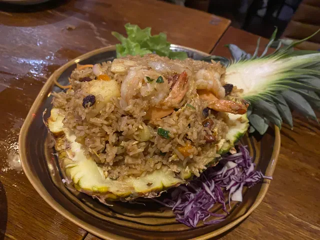 Fullmoon Bar & Restaurant