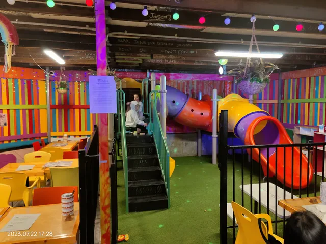 Funkateers Pizzeria
