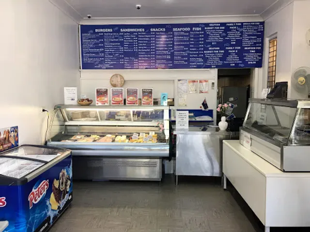 George's Snack Bar