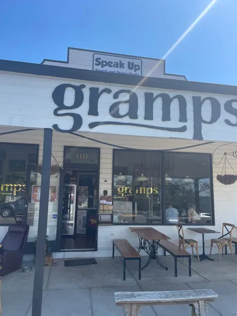 Gramps Cafe