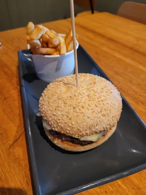 Grill'd Burgers - Chermside