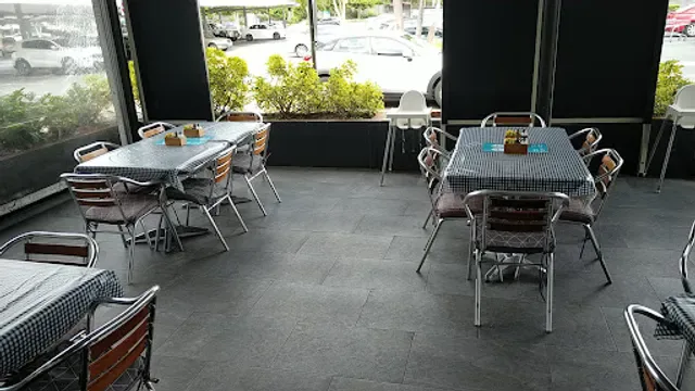 Gurus cafe and Seafood