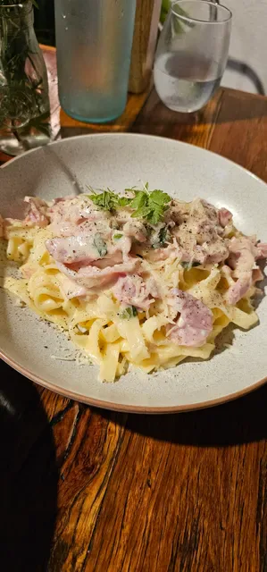 Gusto's Gourmet Pizza & Pasta CARINDALE
