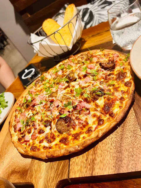 Gusto's Gourmet Pizza & Pasta CARINDALE