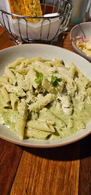 Gusto's Gourmet Pizza & Pasta CARINDALE