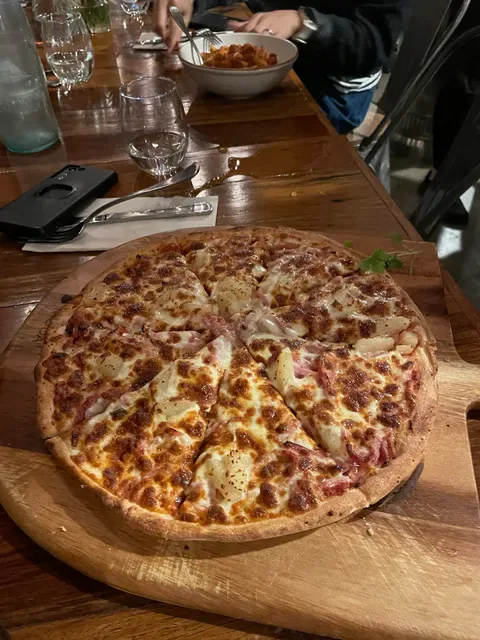 Gusto's Gourmet Pizza & Pasta CARINDALE