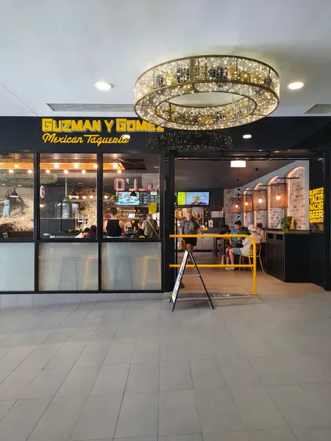 Guzman y Gomez - Toowong Village