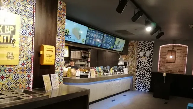 Guzman y Gomez - Toowong Village