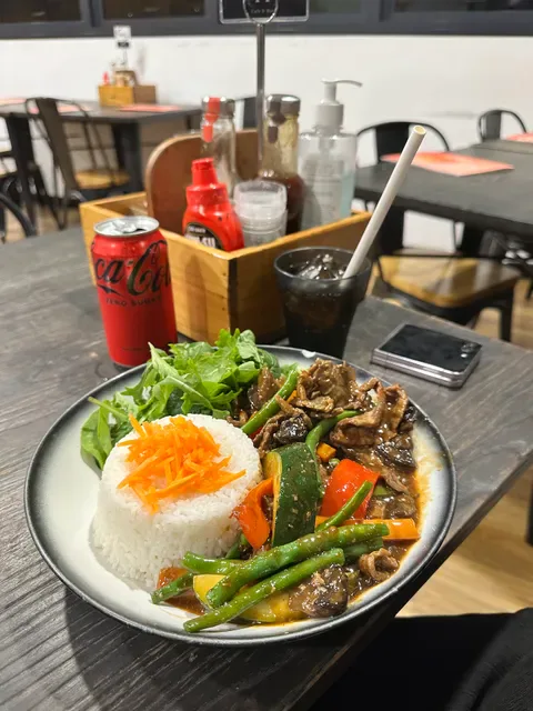H CAFE & BAR Portside
