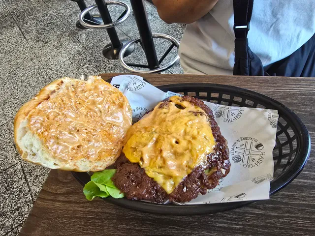 Hashtag Burgers and Waffles, Fortitude Valley