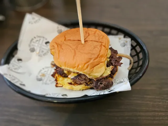 Hashtag Burgers and Waffles Ashgrove