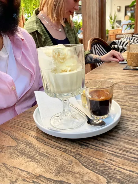 Hunter & Scout Café