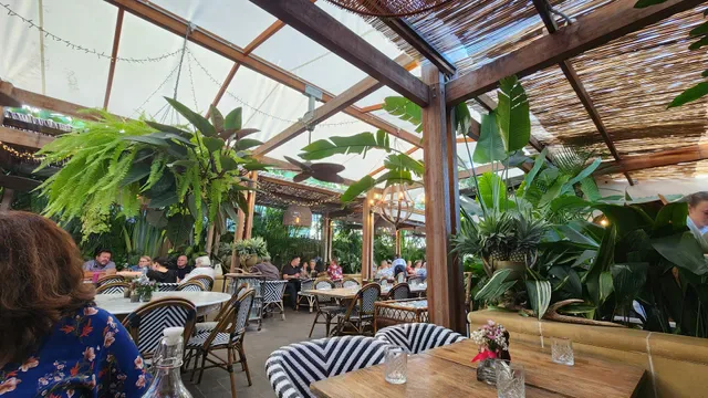 Hunter & Scout Café
