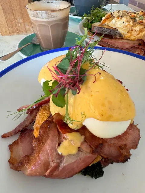 Huskk Cafe