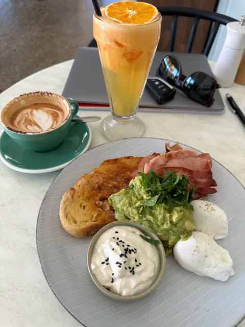Huskk Cafe