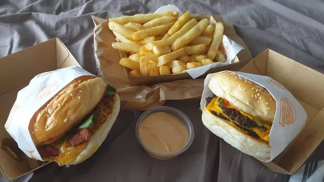 Jack & Will's BURGER JOINT