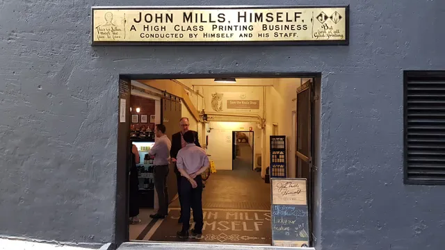 John Mills Himself