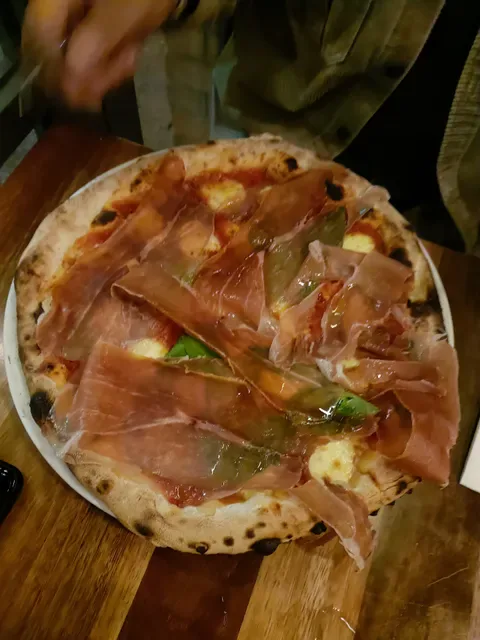 Julius Pizzeria