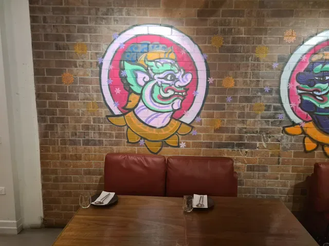 Jumbo Thai Restaurant & Bar