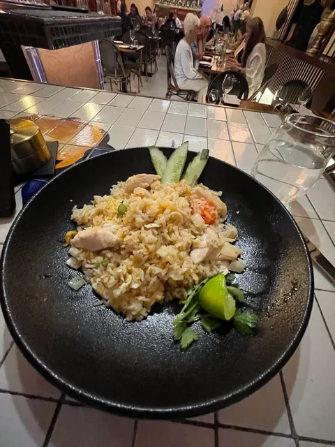 Jumbo Thai Restaurant & Bar