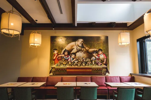 Jumbo Thai Restaurant & Bar