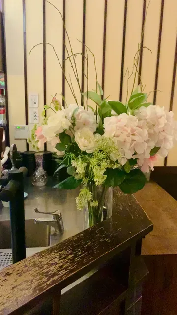 Jumbo Thai Restaurant & Bar