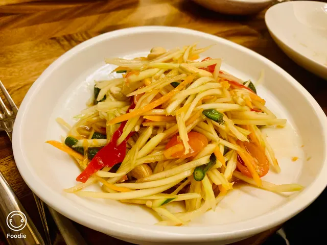 Jumbo Thai Restaurant & Bar