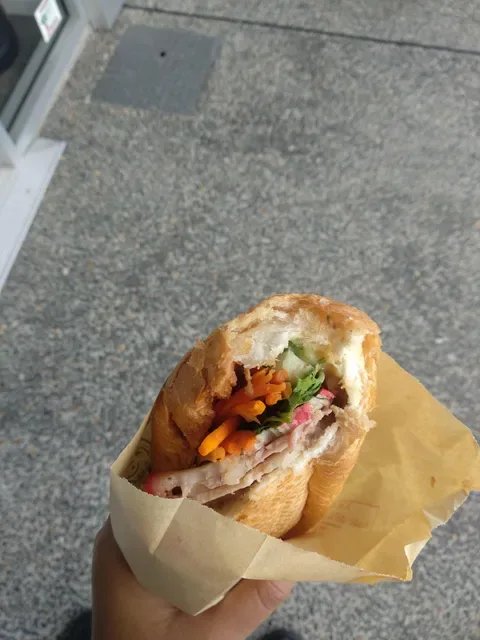 Kim Thanh Hot Bread
