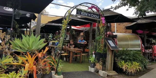 Kith 'n' Chow