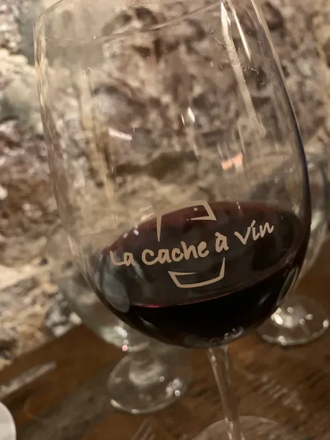 La Cache à Vín