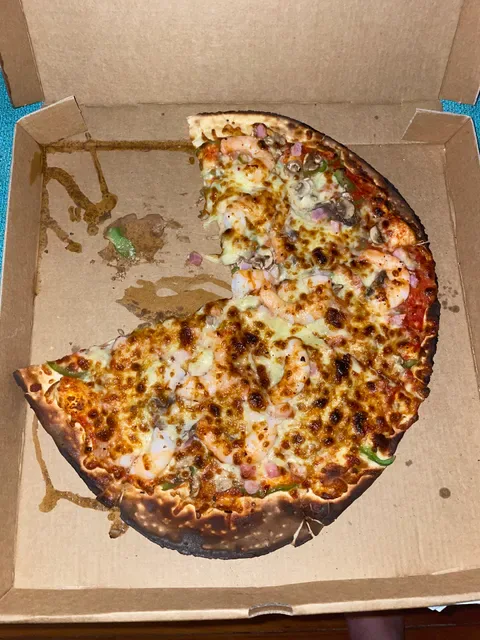 La Pizzeria Traditional Wood Fire Pizza