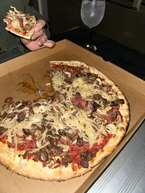 La Pizzeria Traditional Wood Fire Pizza