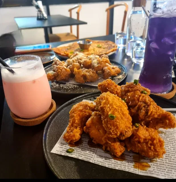 Lalaland Cafe and Korean Restaurant