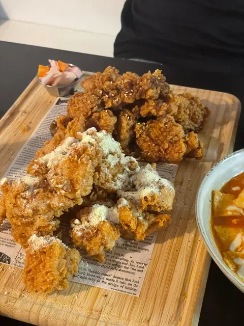 Lalaland Cafe and Korean Restaurant