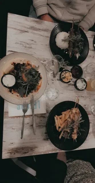 Lefkas Taverna