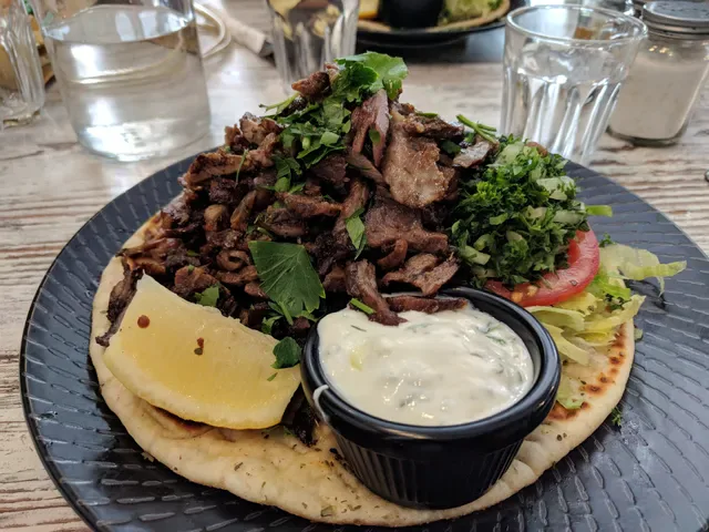 Lefkas Taverna